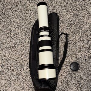 White and Black Telephoto Camera Lens